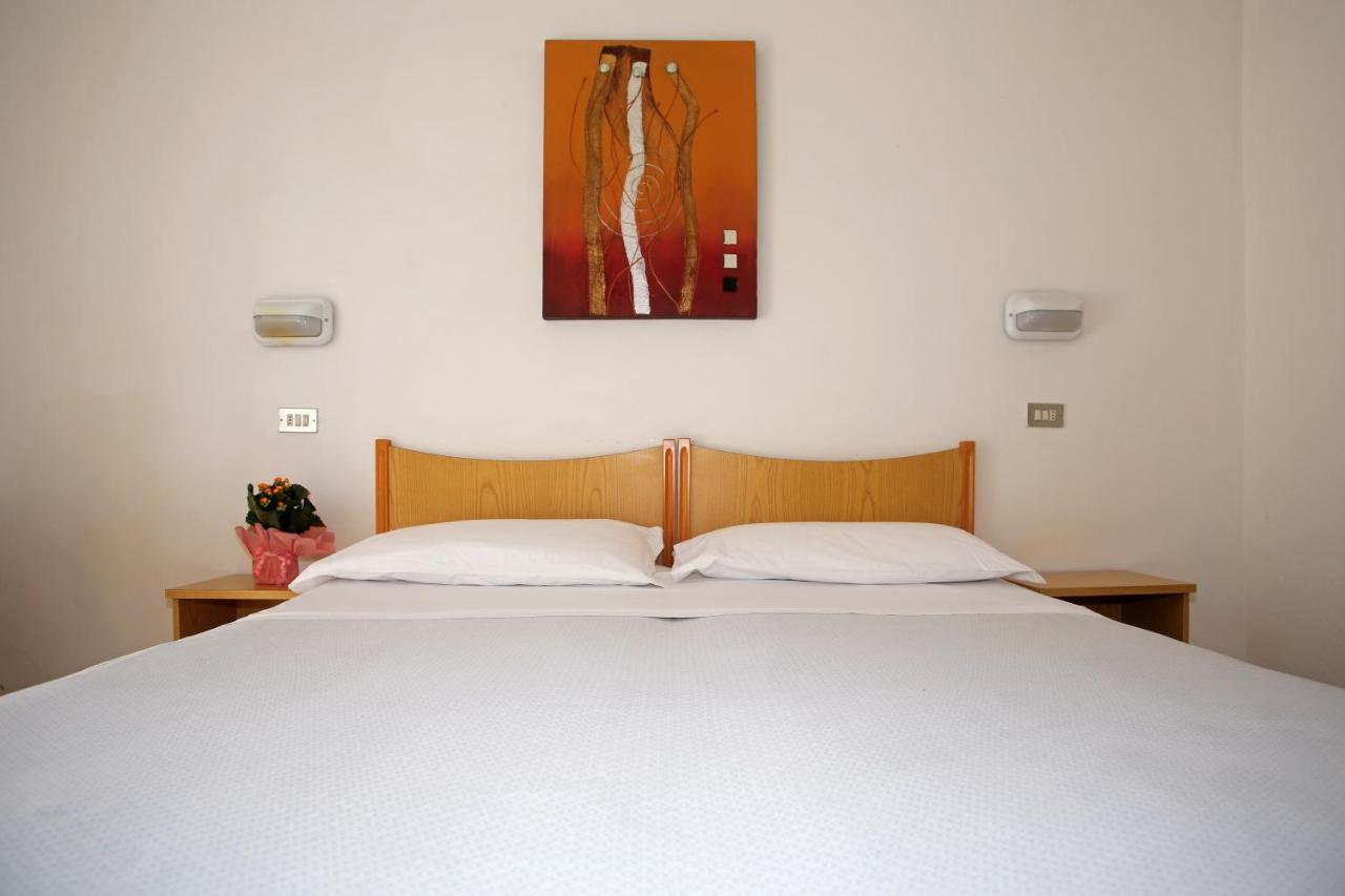 Hotel Serafini 2*